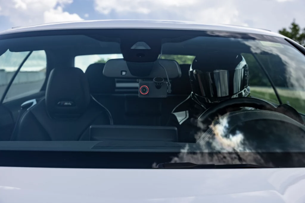 Garmin Catalyst 2 im Auto